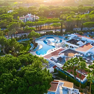 Four Seasons Country Club Resort